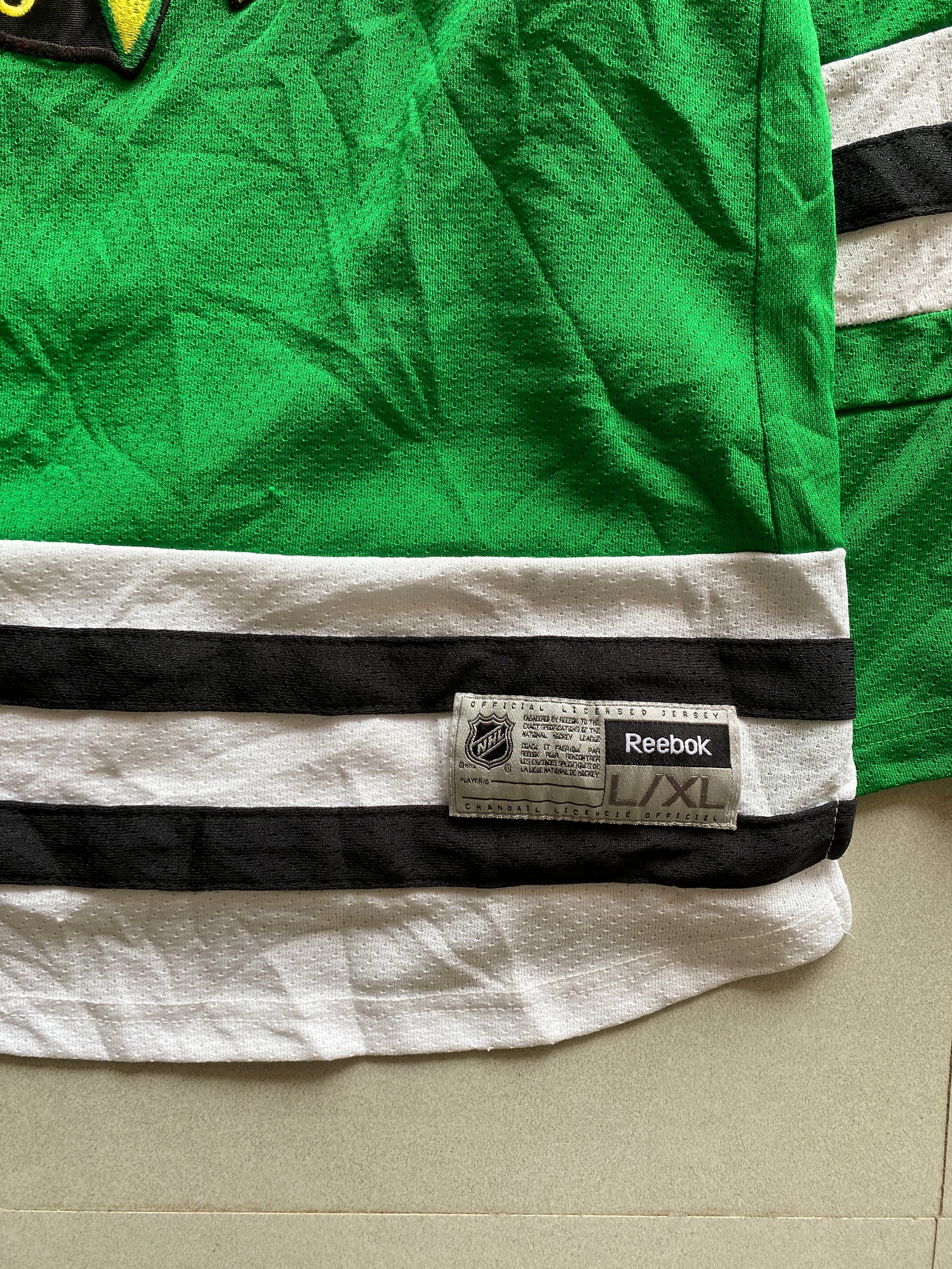 VINTAGE REEBOK HOCKEY JERSEY - S