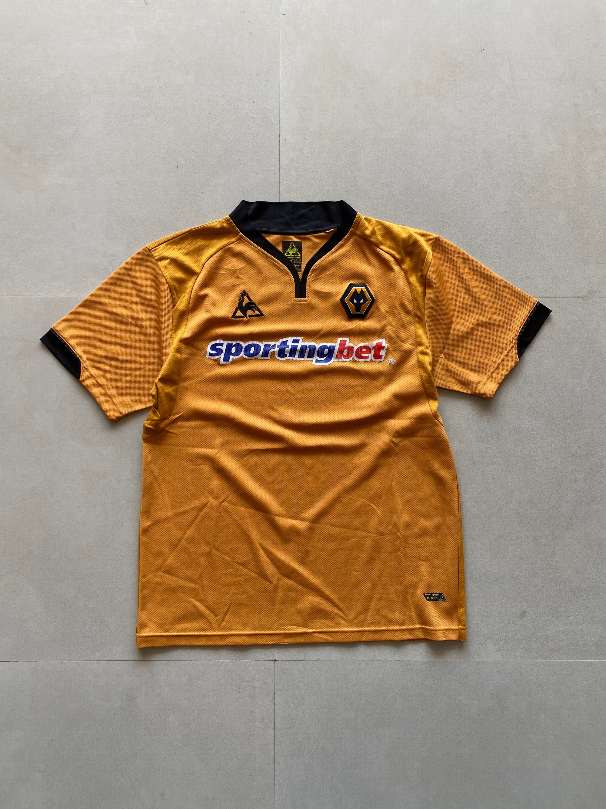 2009 LE COQ SPORTIF WOLVES JERSEY - M