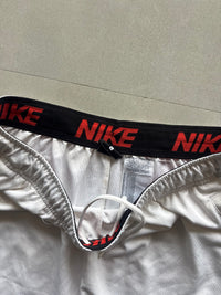 NIKE BIG SWOOSH SHORTS - M