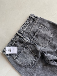 STRIGHT FIT DENIM - S