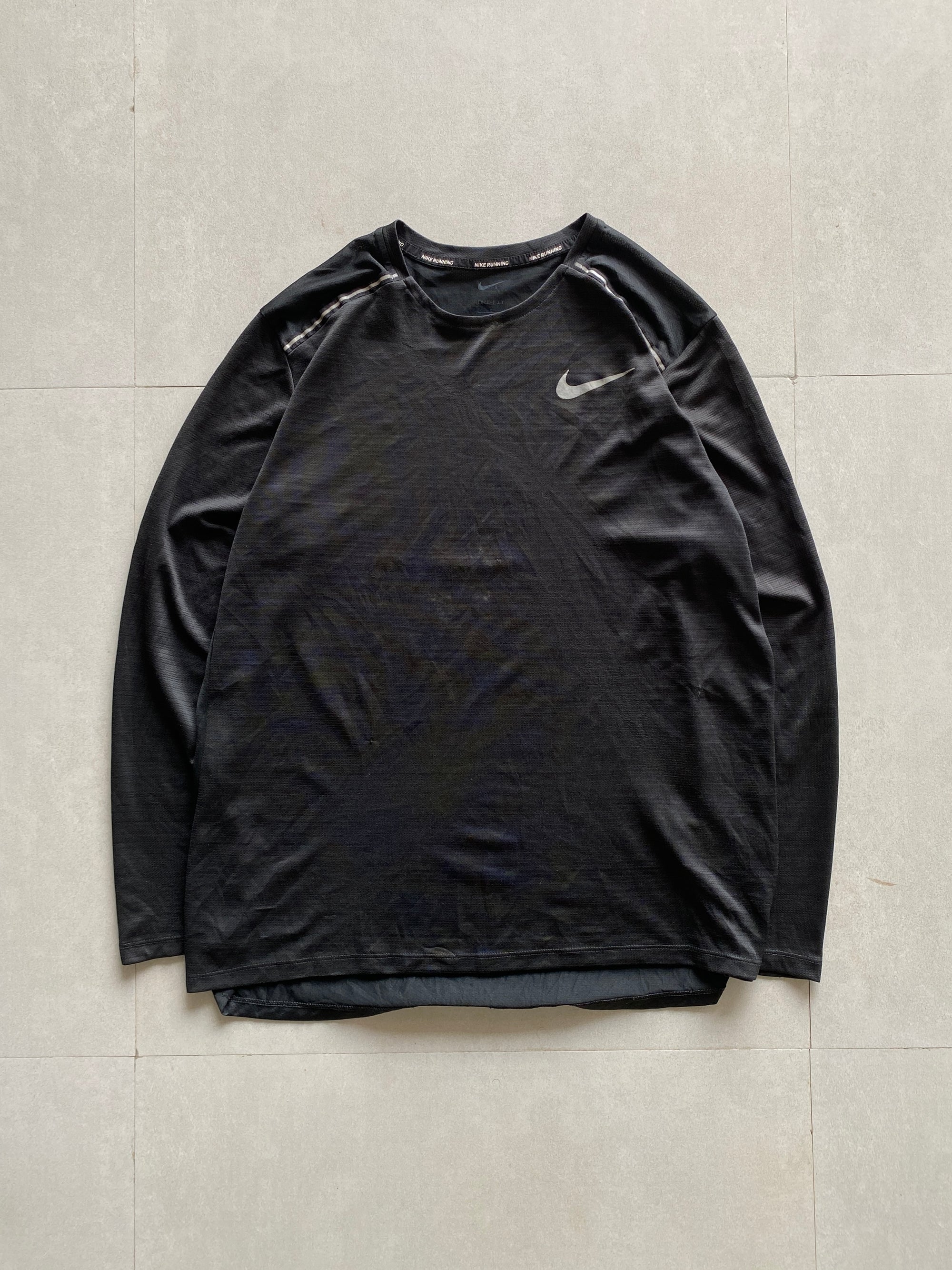 NIKE DRI-FIT RUNNING TEE - M