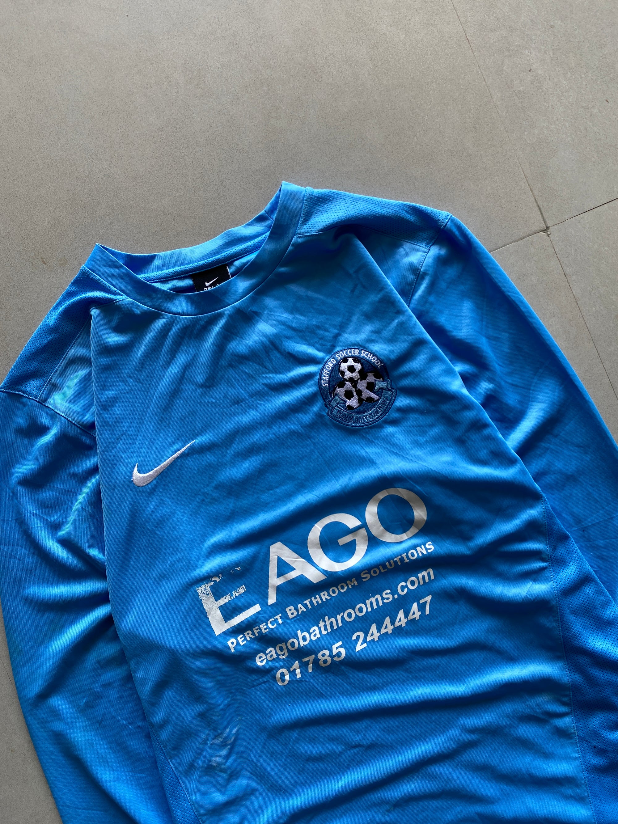 NIKE DRI-FIT TEE - M