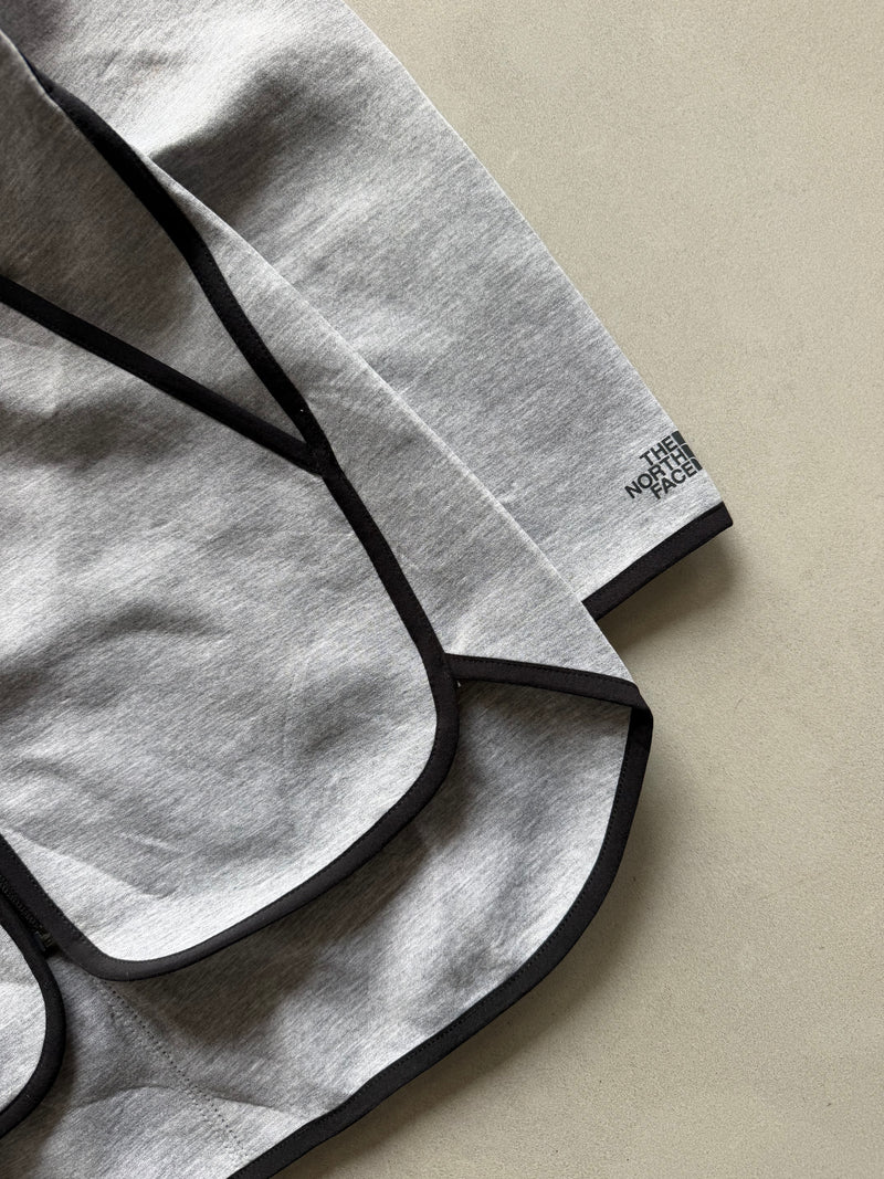 THE NORTH FACE TECH JACKET - S