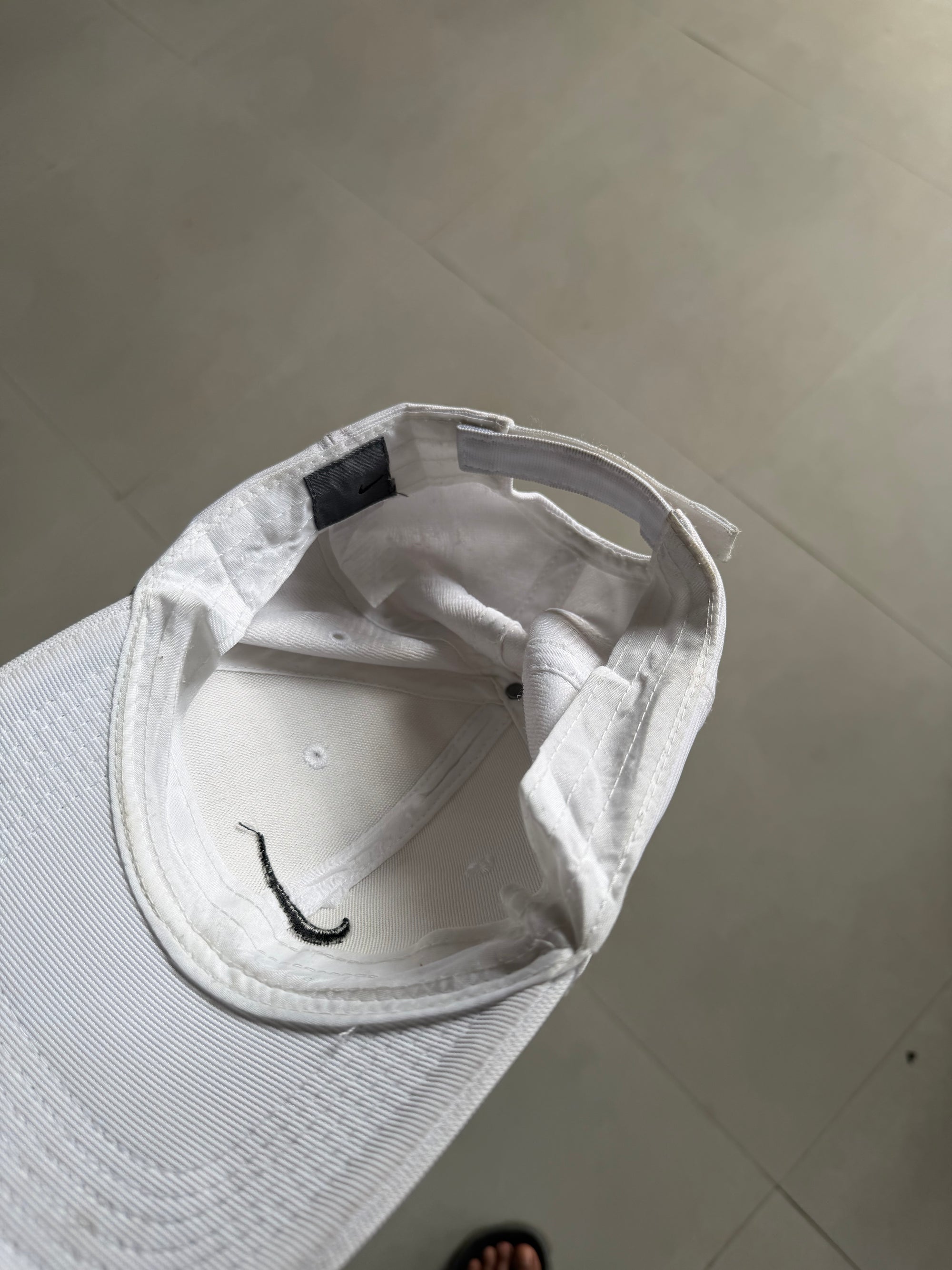 NIKE SOLID CAP