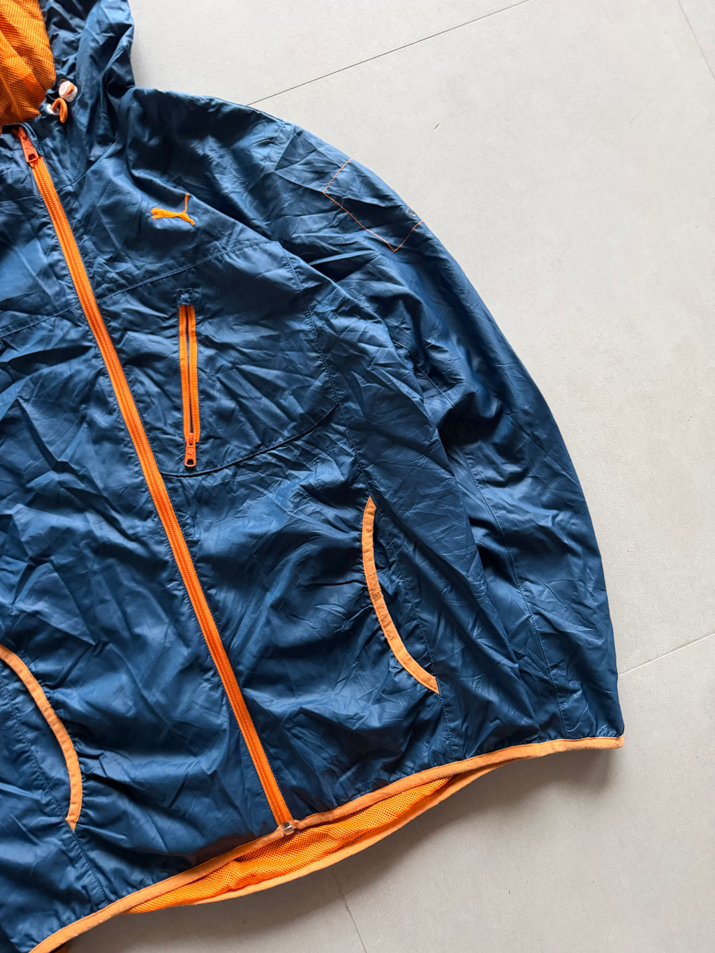 PUMA HOODED JACKET - M