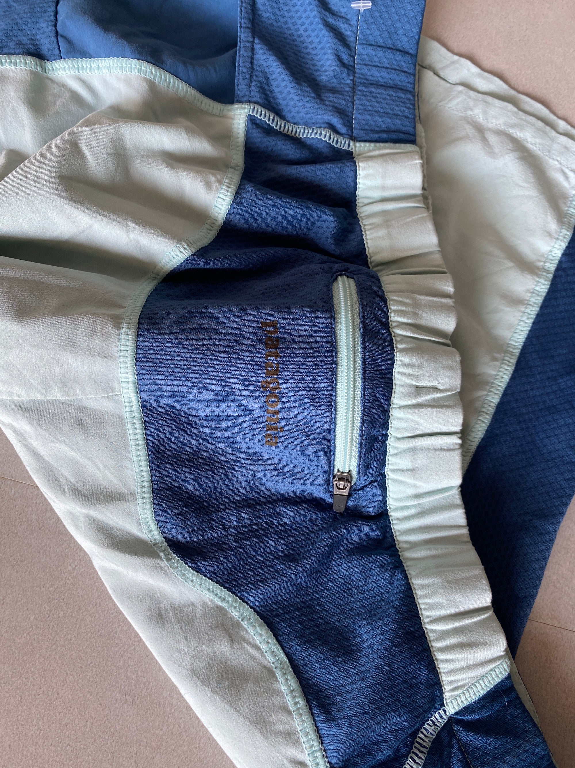 PATAGONIA SHORTS - XL