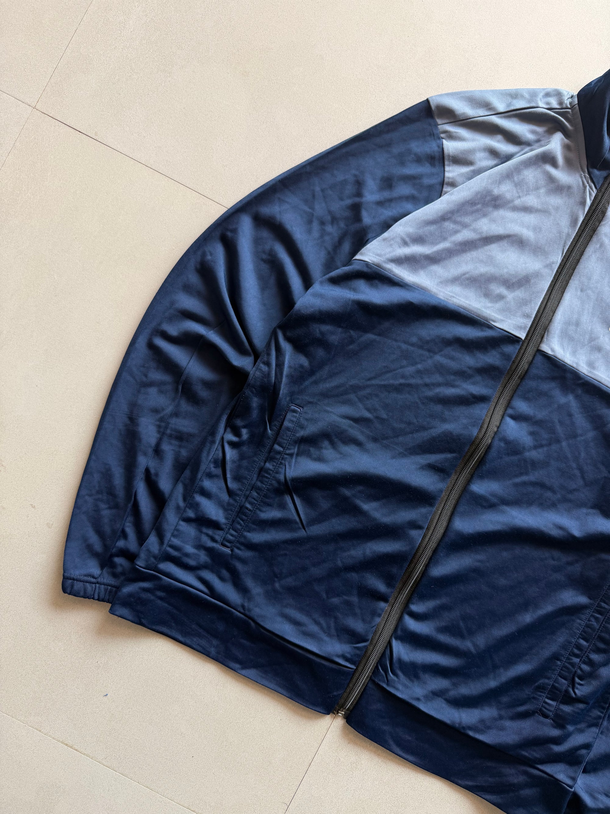 ADIDAS JACKET - M