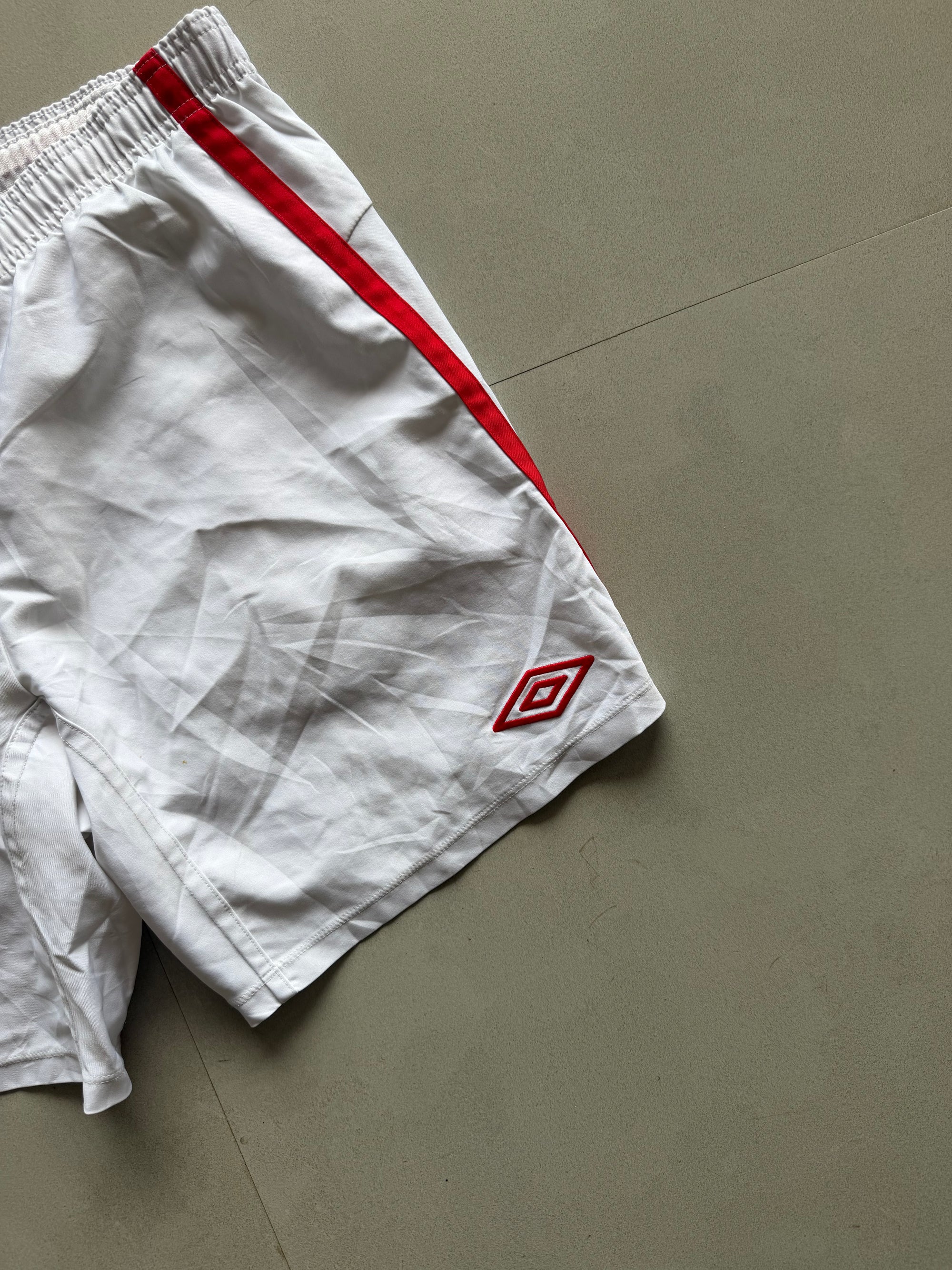 UMBRO ENGLAND SHORTS - M