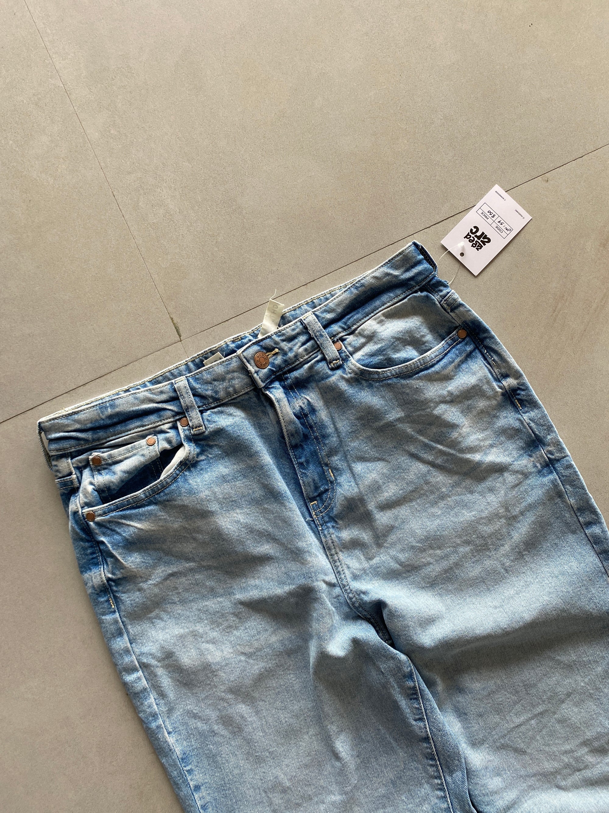 STRIGHT FIT DENIM - M