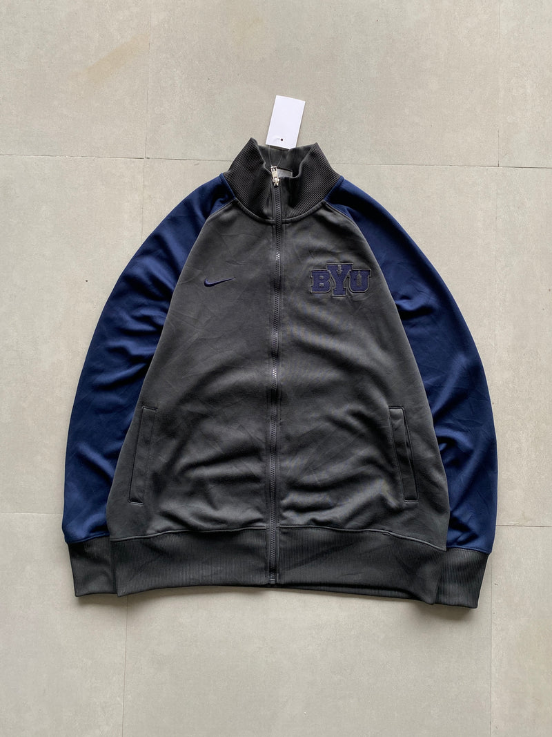VINTAGE NIKE JACKET - L