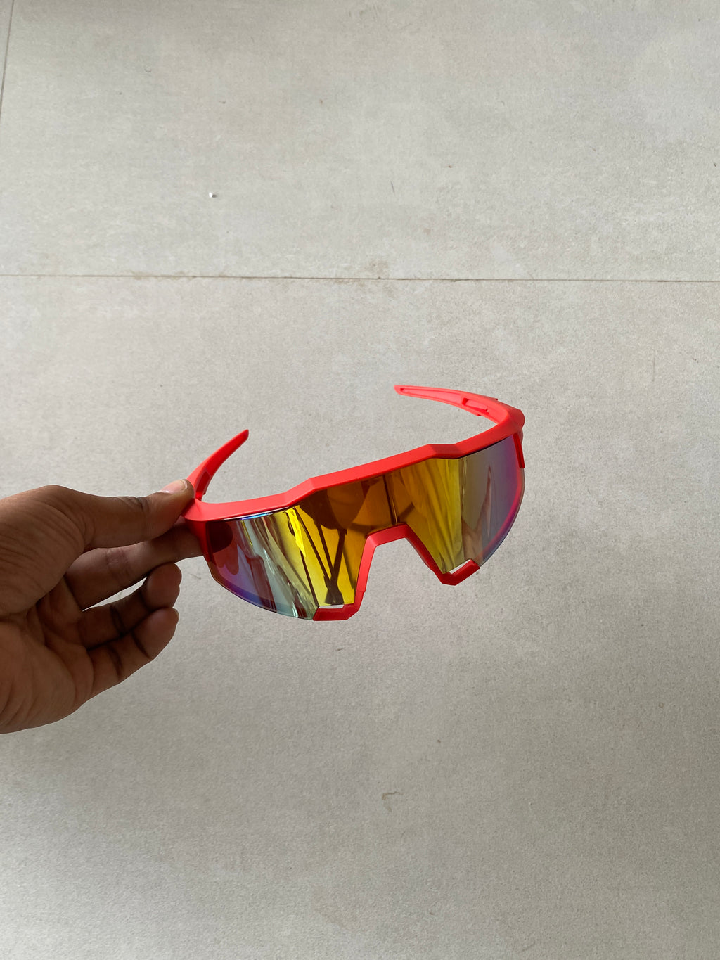 UV PROTECTED SPORTS GOGGLES