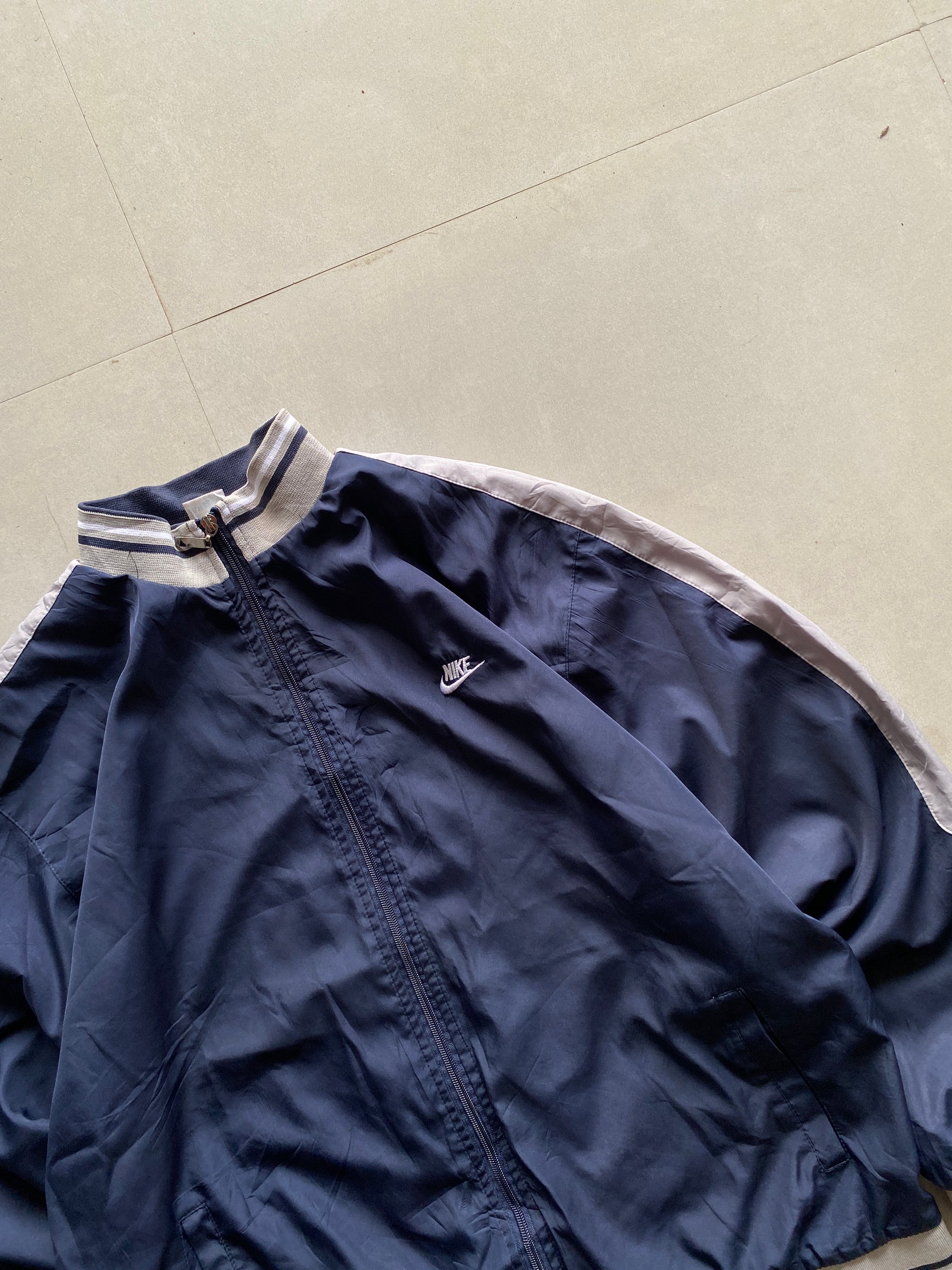 VINTAGE NIKE LOGO JACKET - XL
