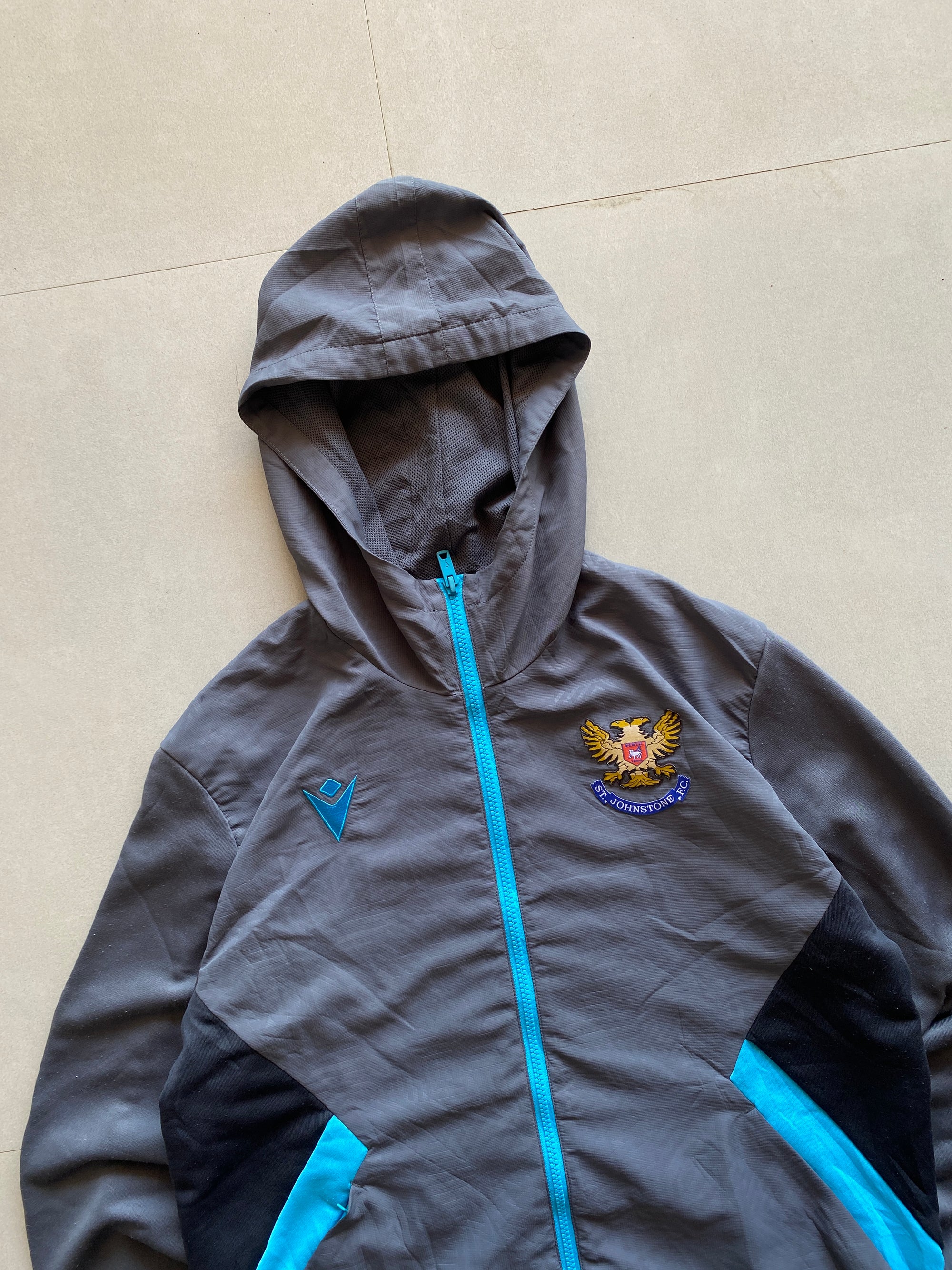MACRON ST JOHNSTONE FC JACKET - M