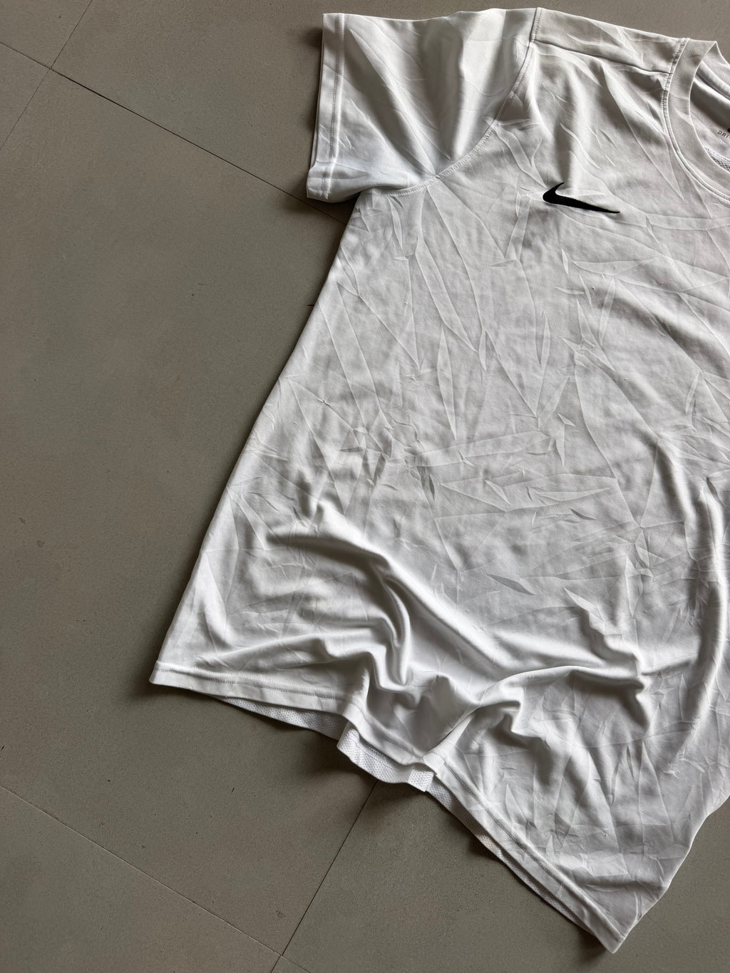 VINTAGE NIKE TEE - MISSING