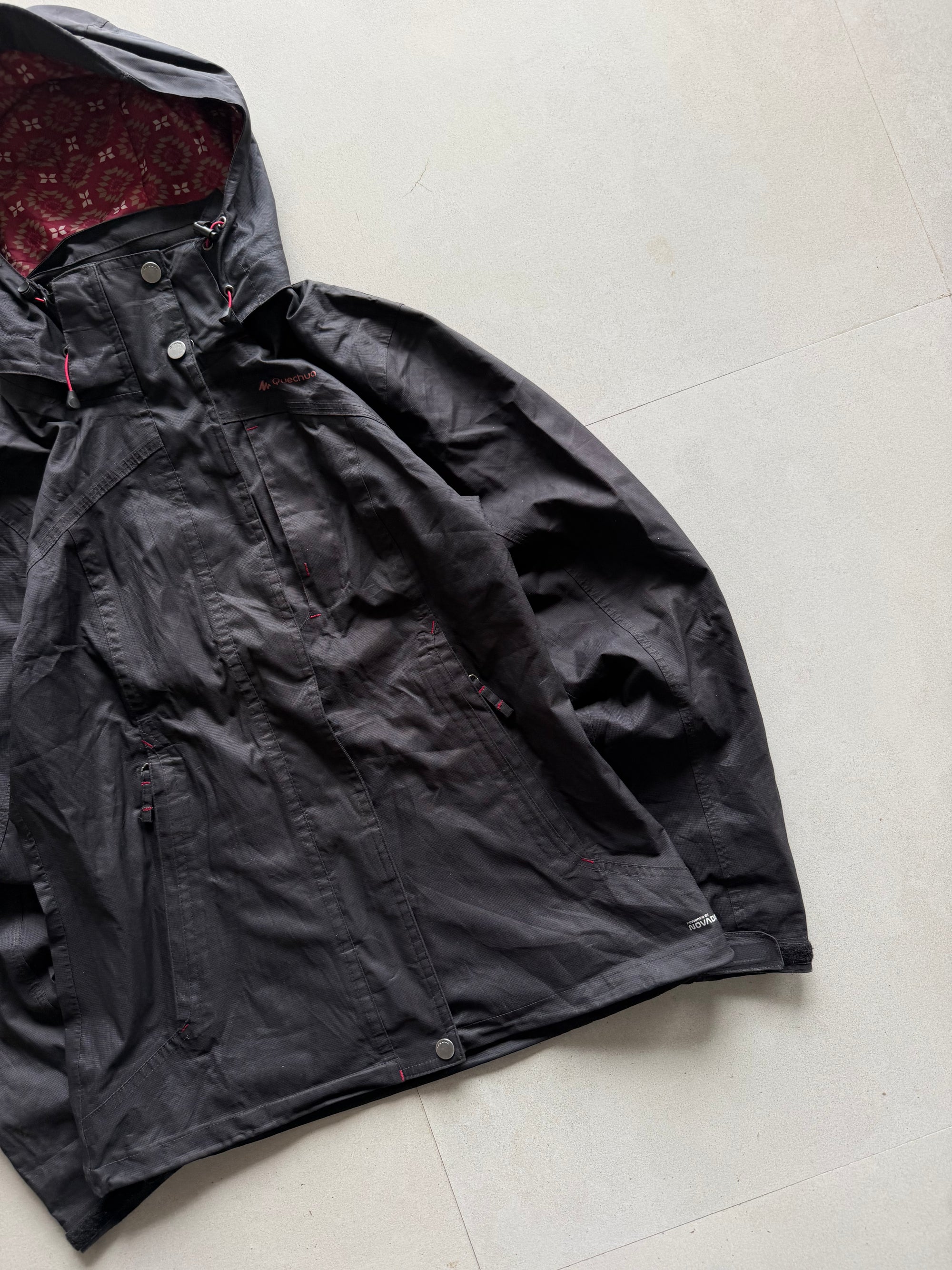 QUECHUA HOODED TACTICAL JACKET - XS