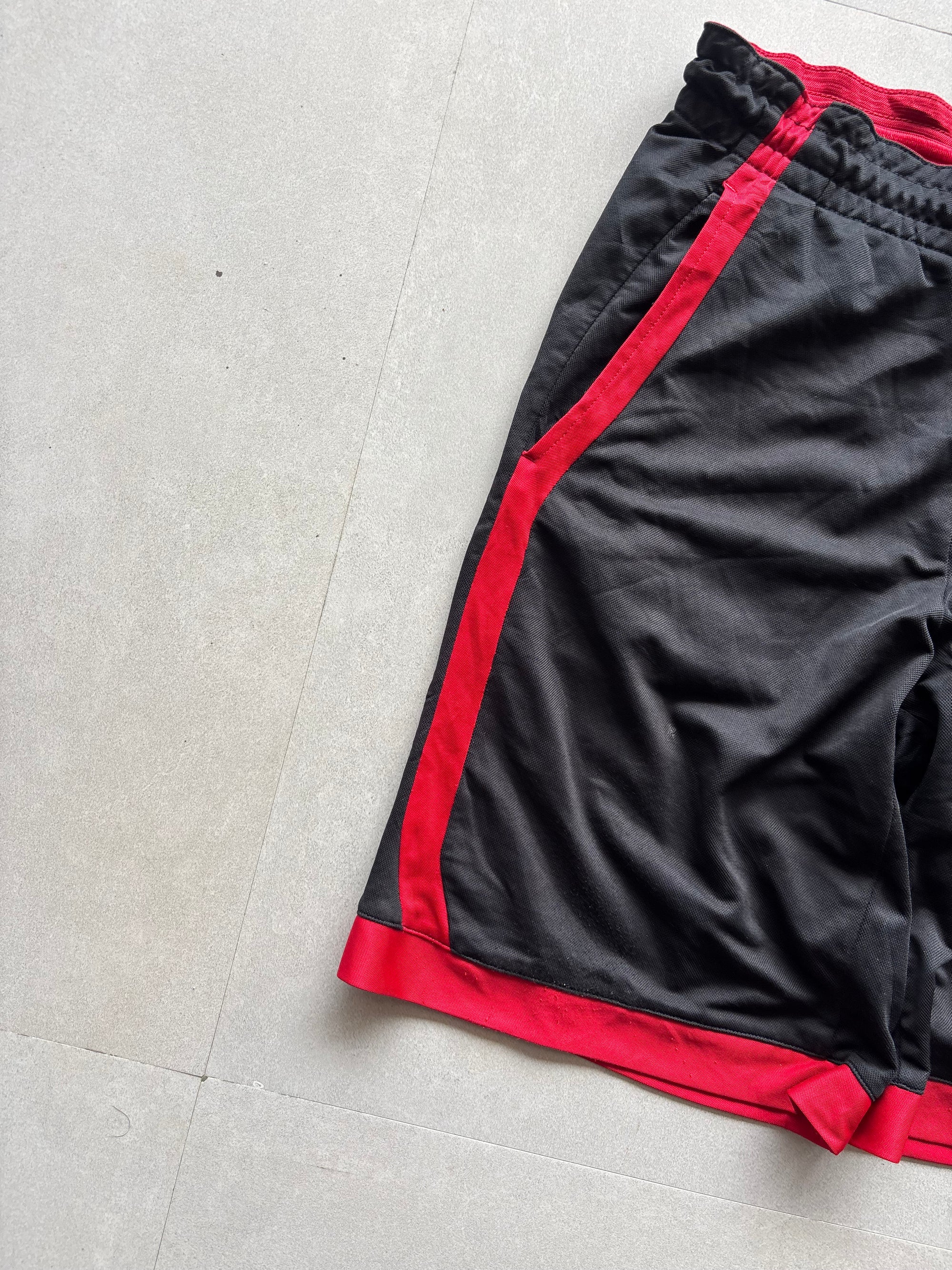 JORDAN SHORTS - M