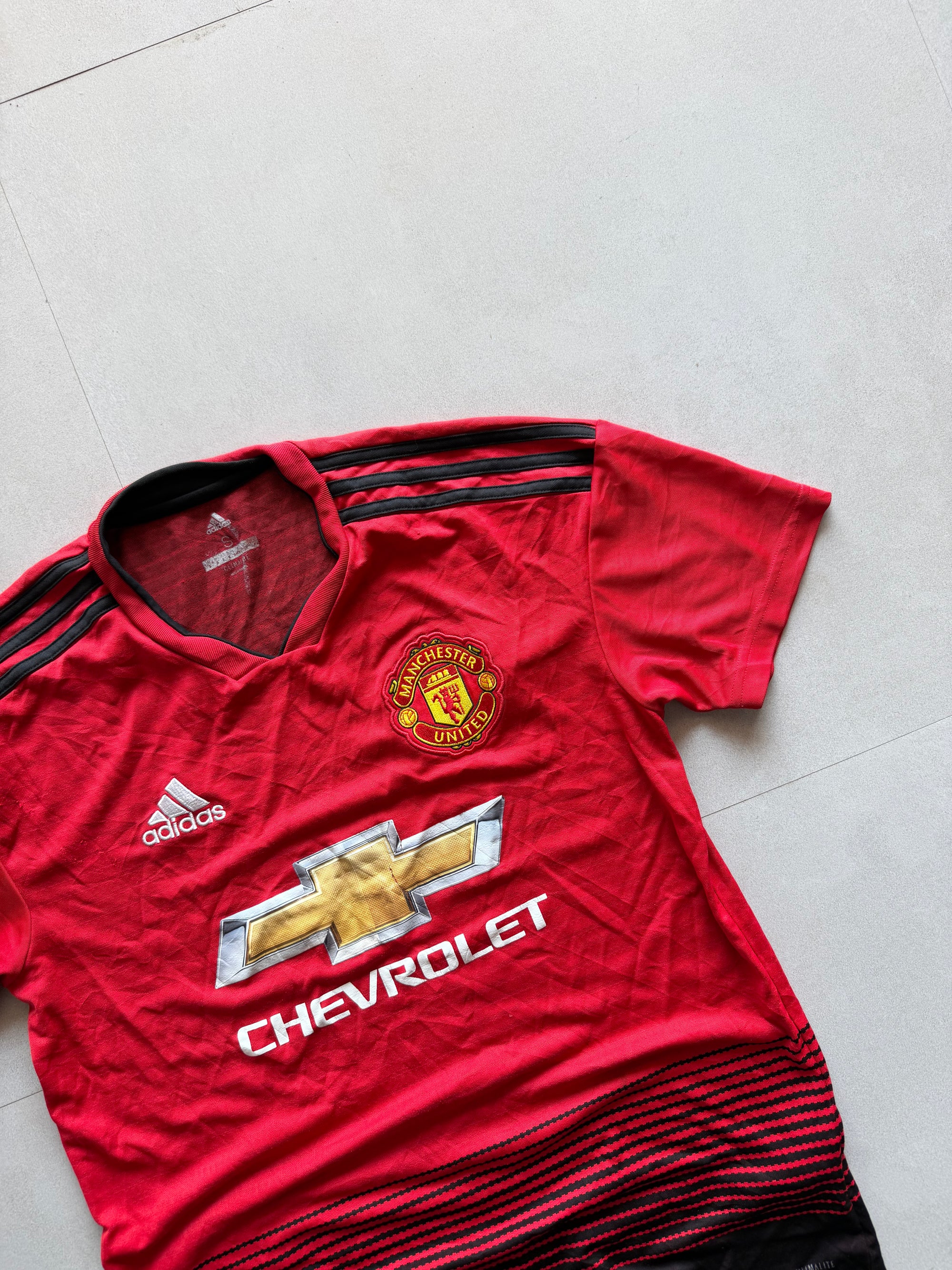 2018 ADIDAS MANCHESTER UNITED JERSEY - S