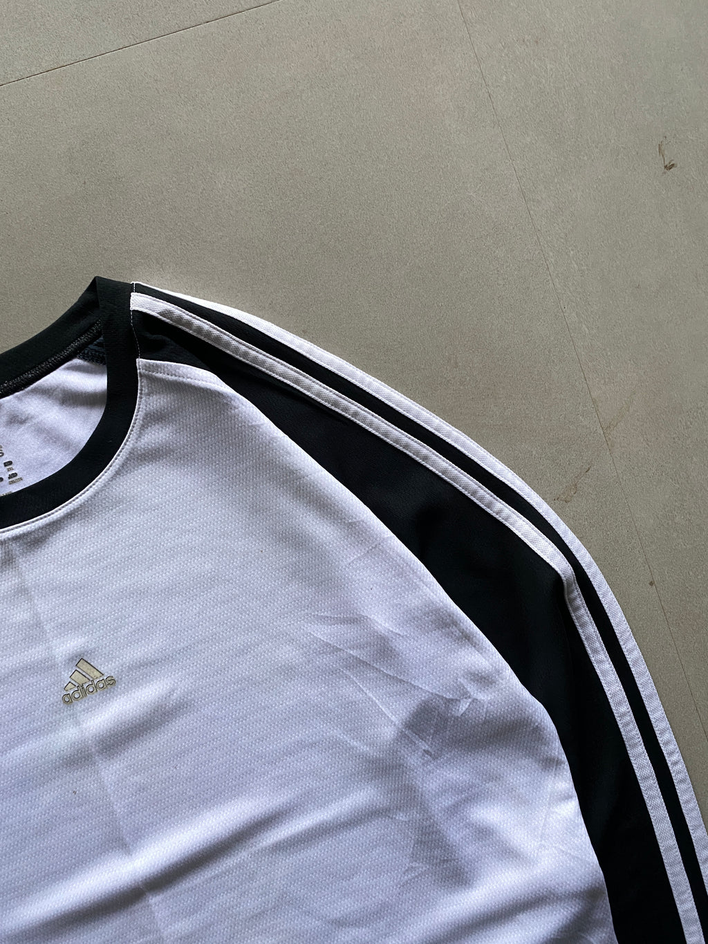 ADIDAS DRI - FIT FULL SLEEVE TEE - M