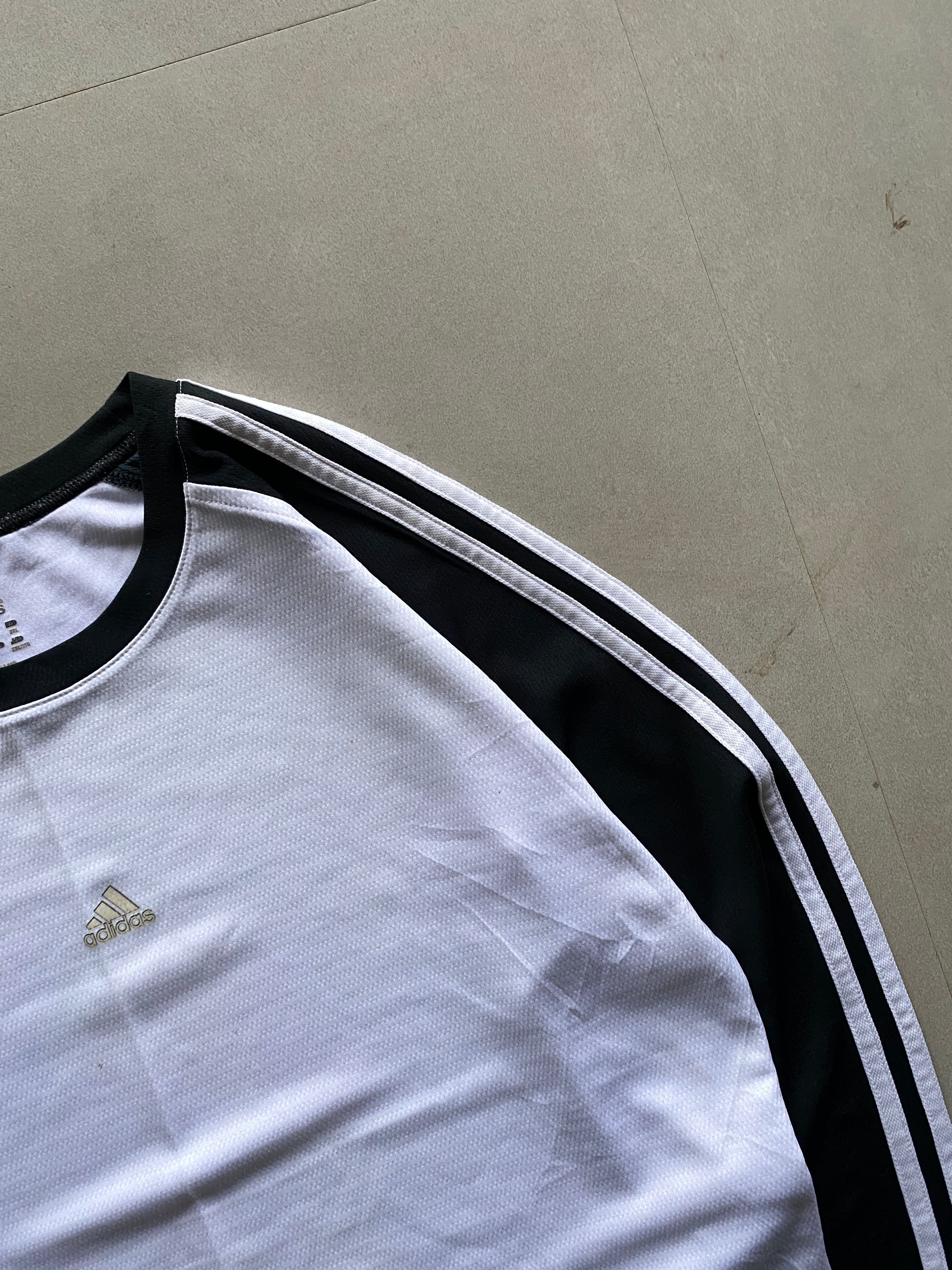 ADIDAS DRI - FIT FULL SLEEVE TEE - M