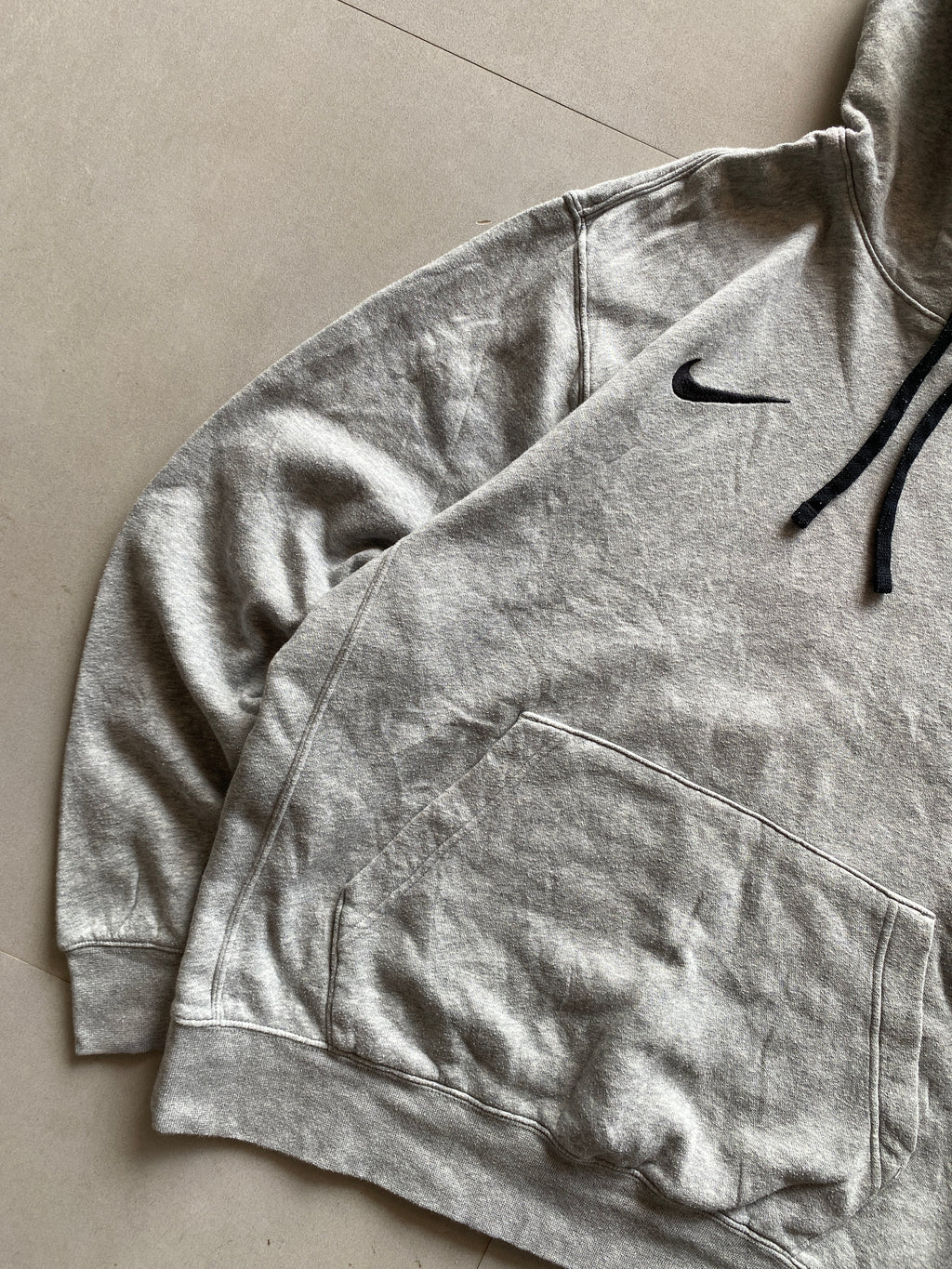 NIKE HOODIE - L