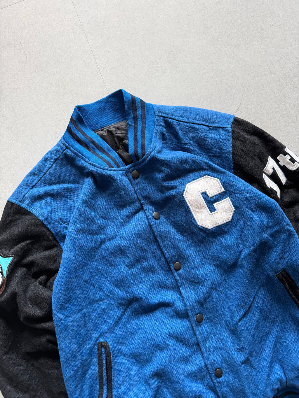 VINTAGE VARSITY JACKET - S