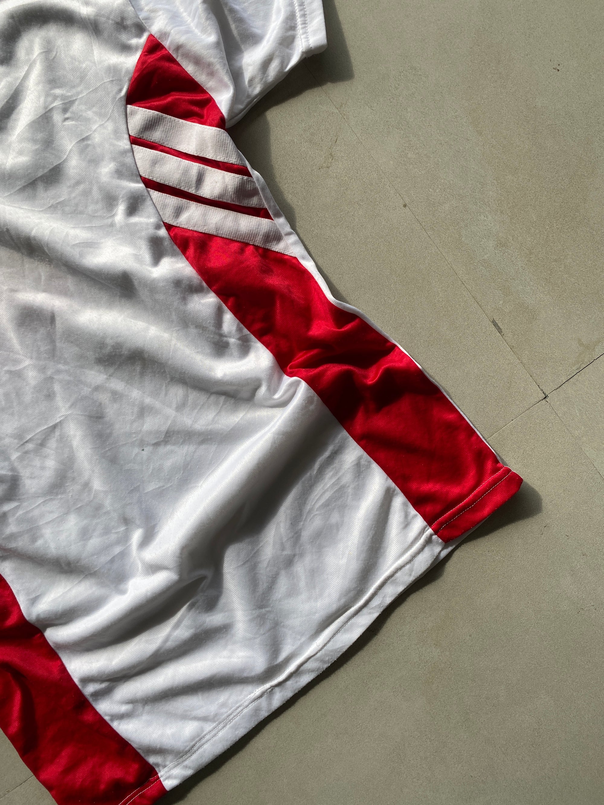90S ADIDAS DRI-FIT TEE - M