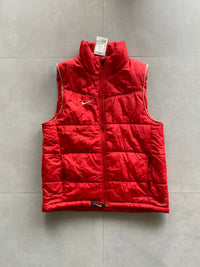 NIKE SLEEVE LESS PUFFER JACKET - M