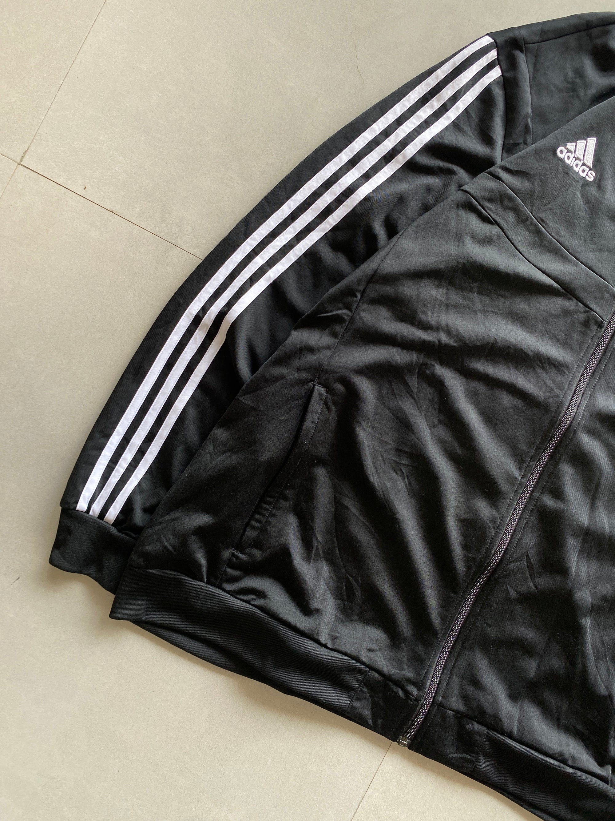 VINTAGE ADIDAS STRIPED JACKET - XXL