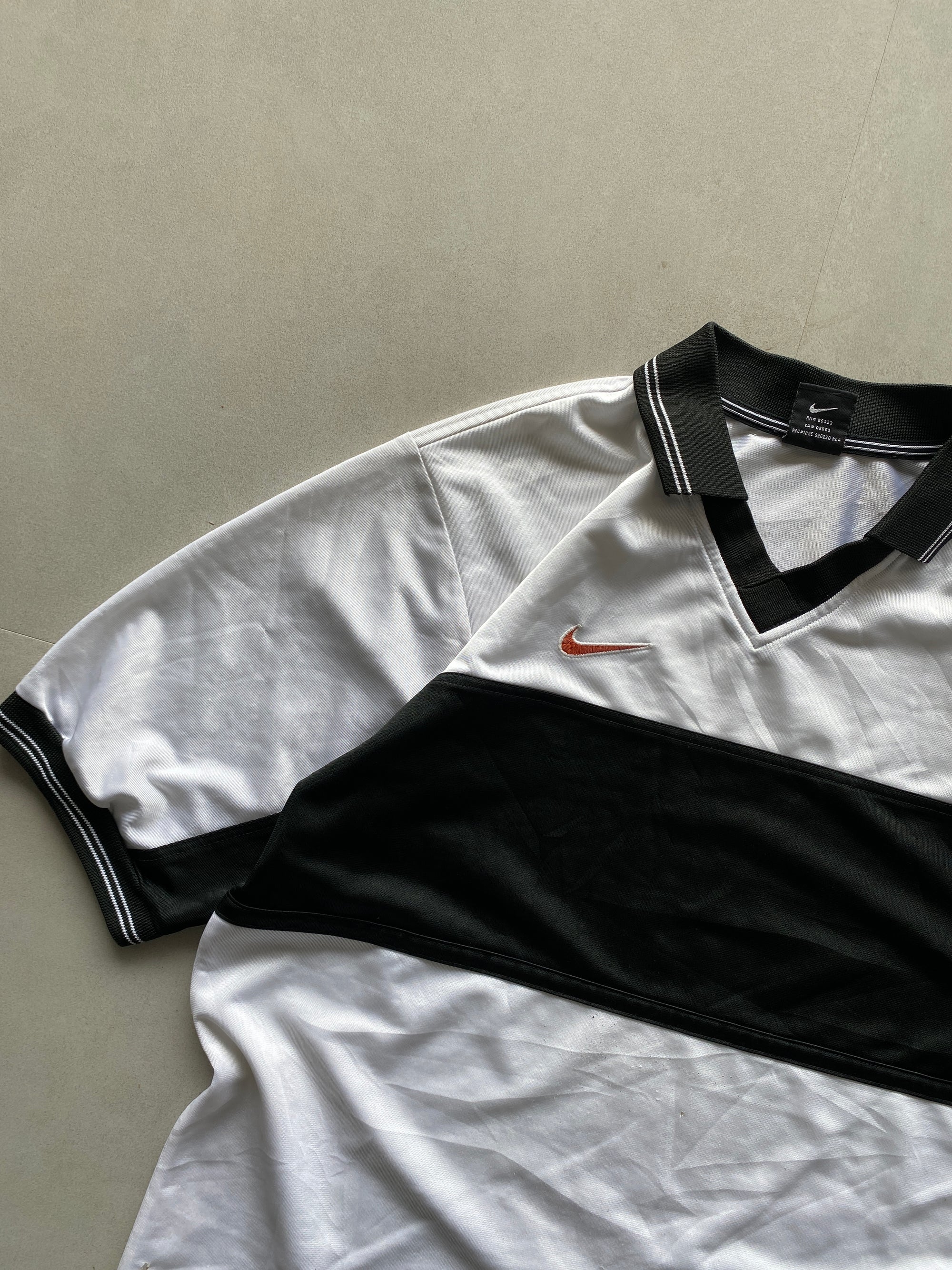 90s NIKE DRI-FIT TEE - M