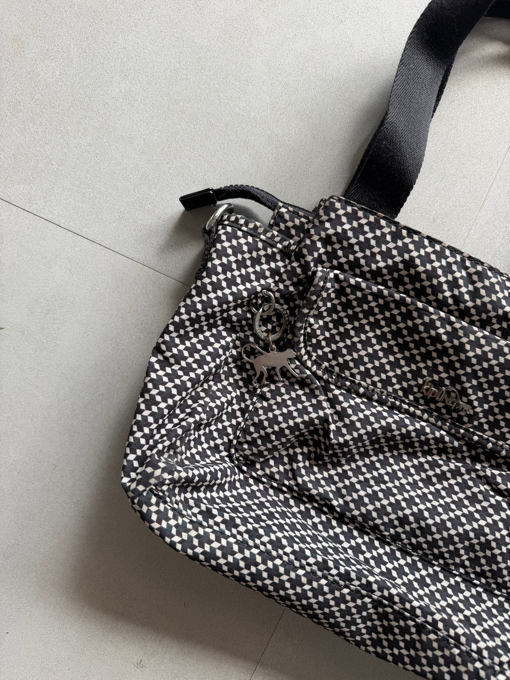 KIPLING HAND BAG