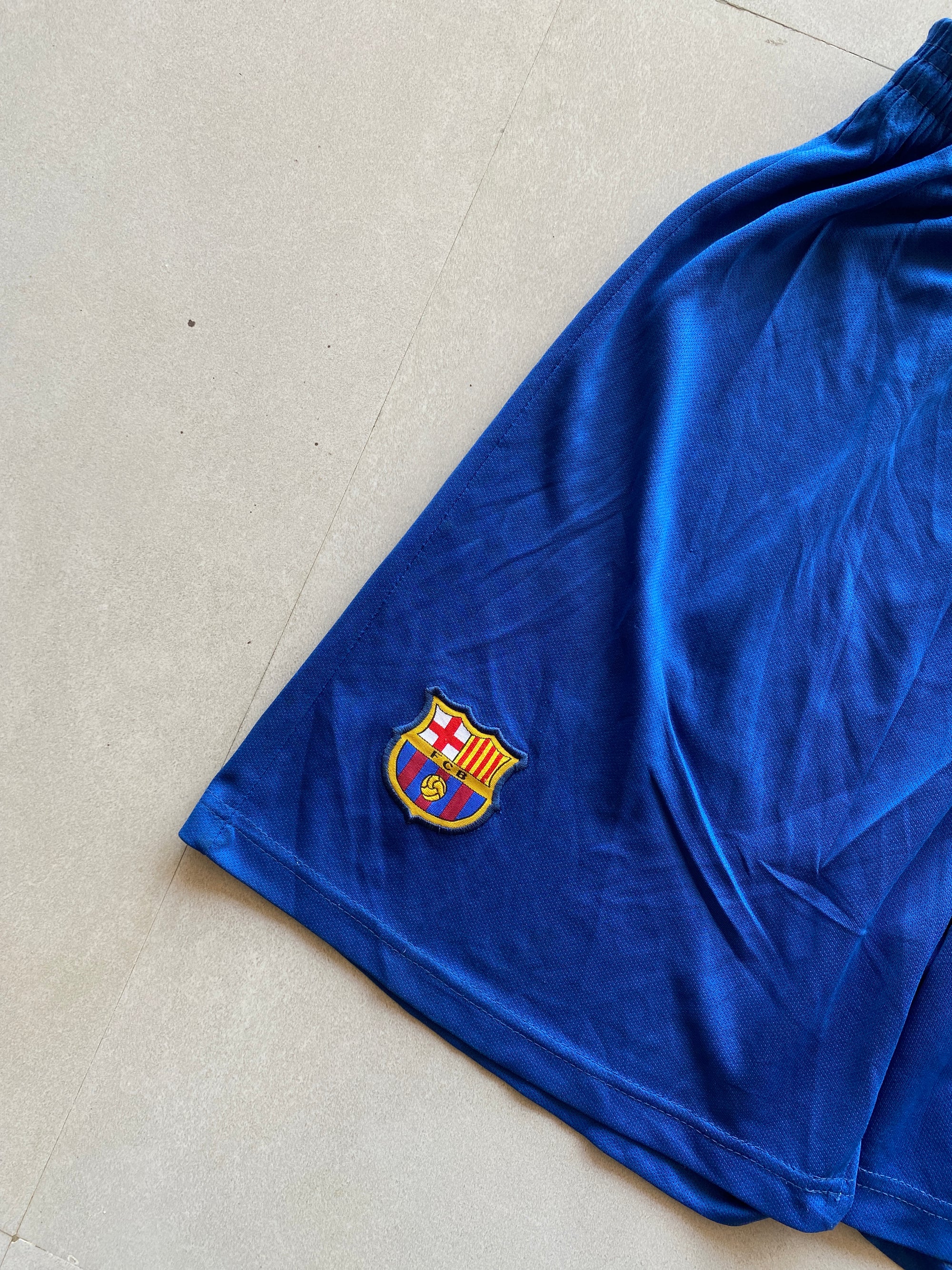 NIKE BARCELONA SHORTS - L