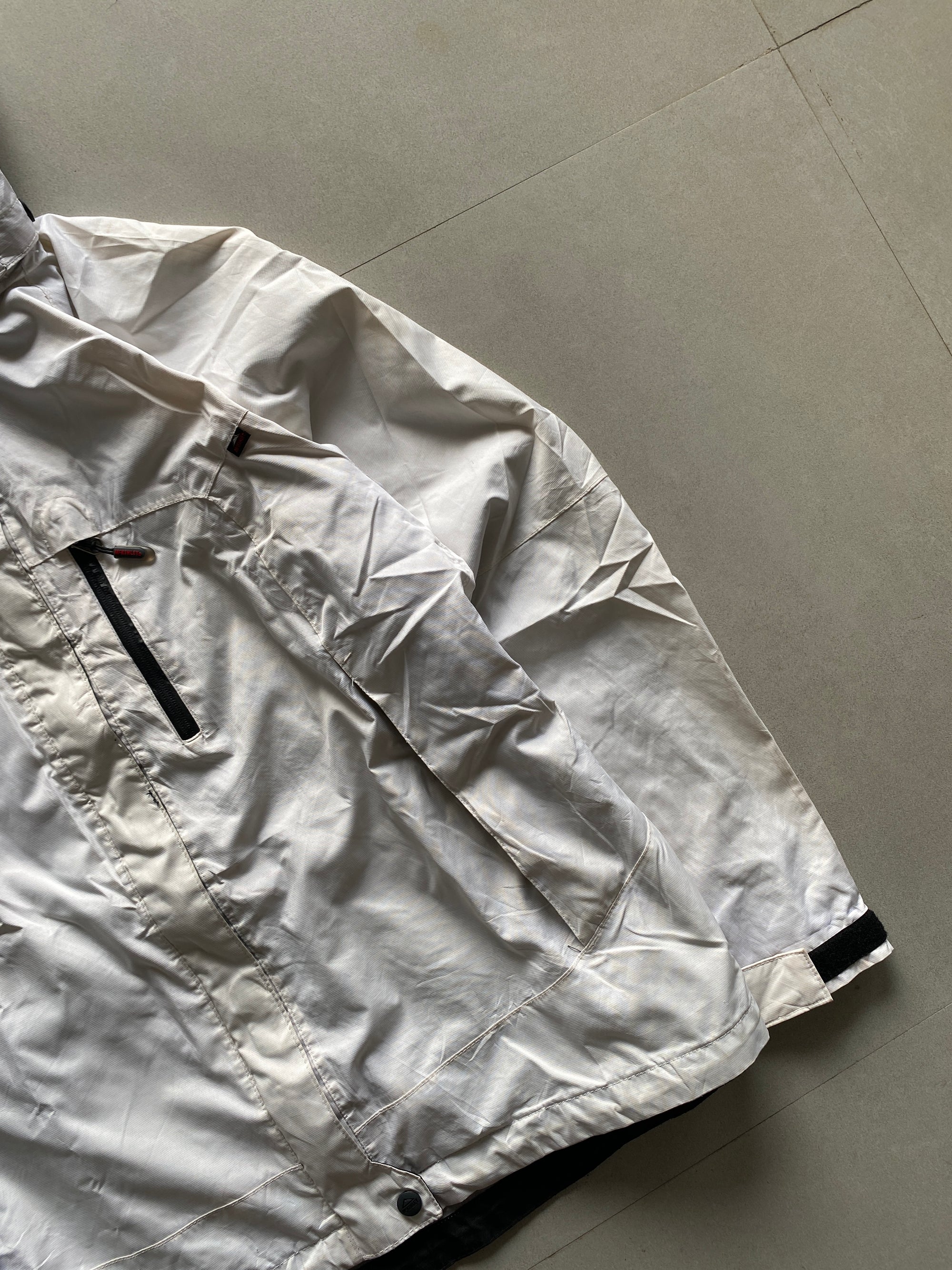 HOODED TREKKING JACKET - L