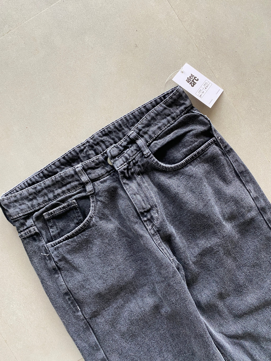 STRIGHT FIT DENIM - M