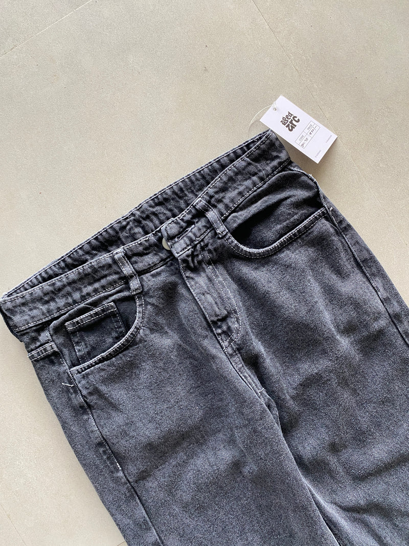 STRIGHT FIT DENIM - M