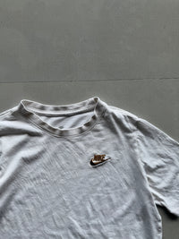 NIKE WHITE TEE - S