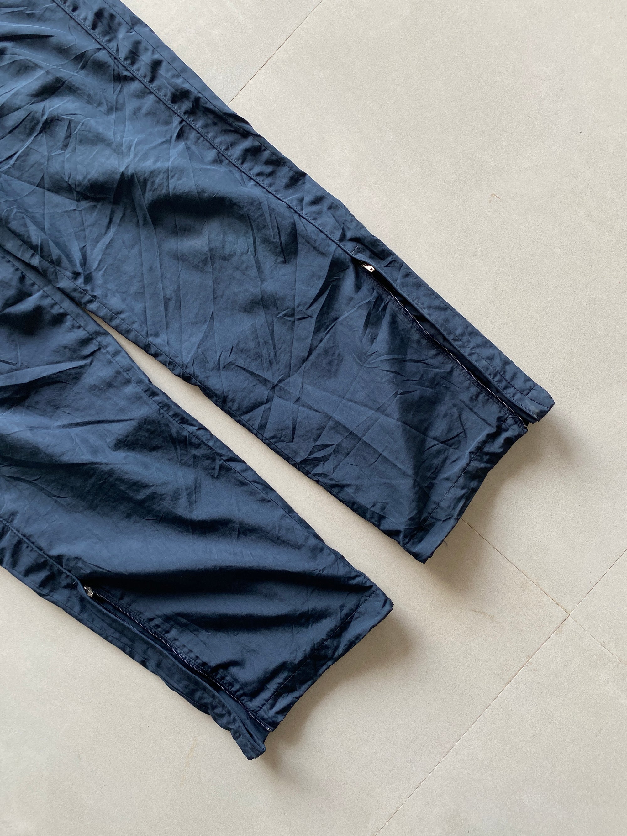 NIKE BAGGY TRACK PANT - M