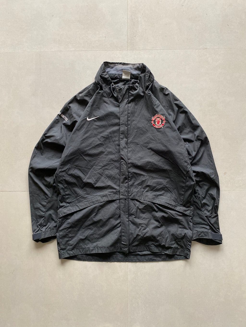 VINTAGE NIKE MANCHESTER UNITED JACKET - L