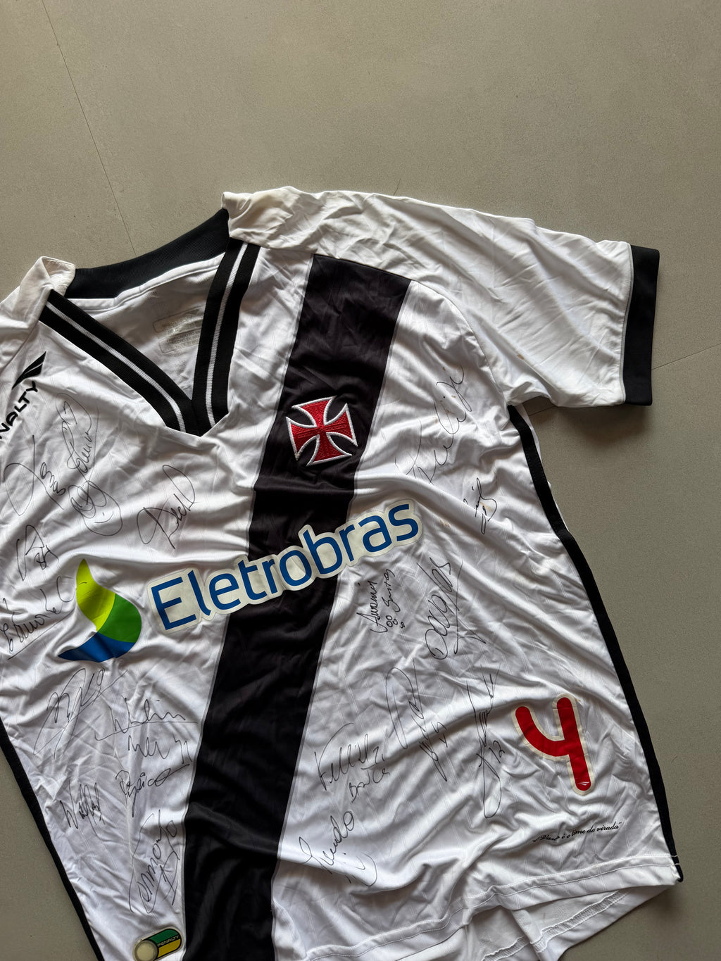2010 CAMISA VASCO DA GAMA SIGNED JERSEY - L
