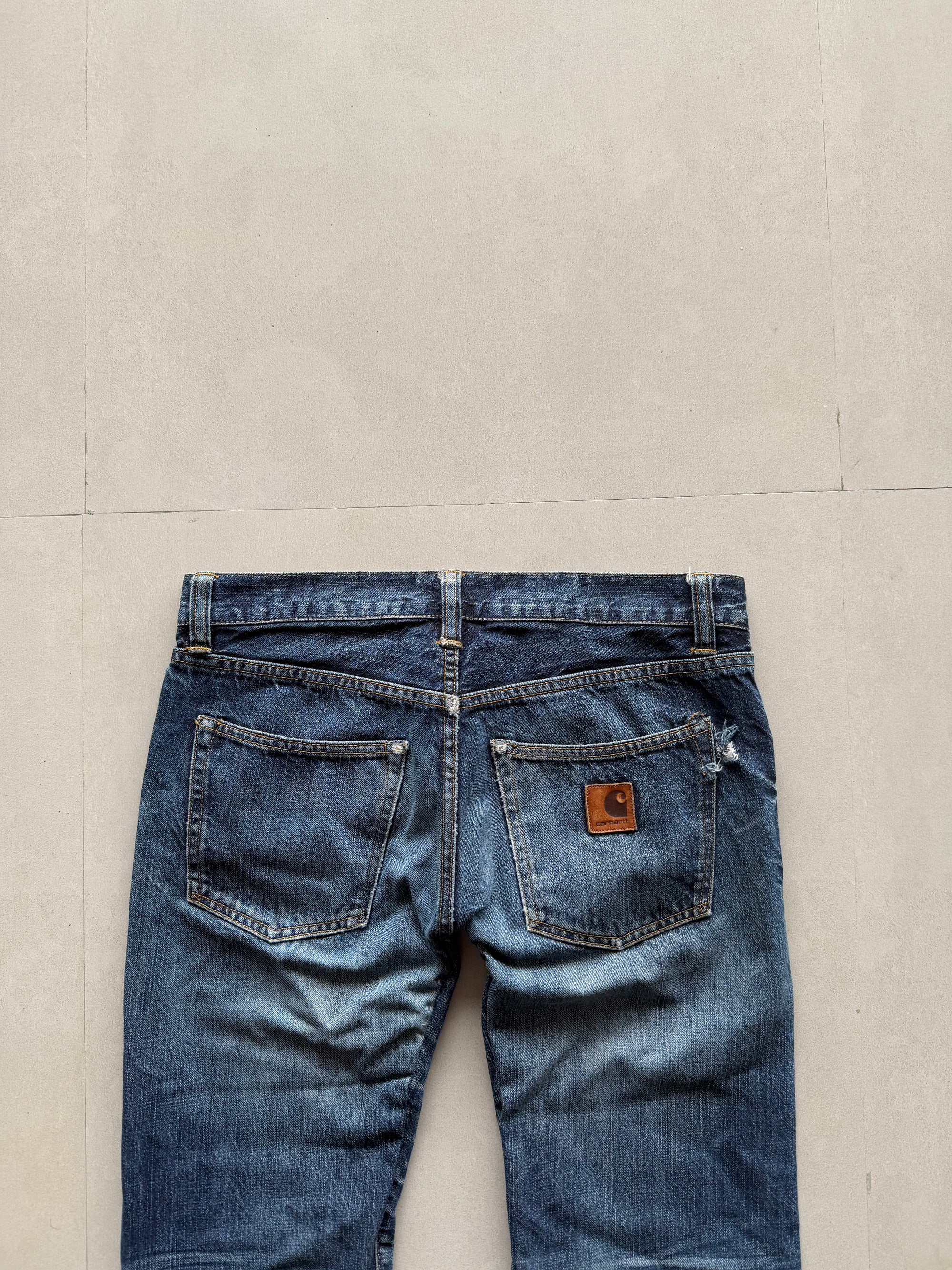 CARHARTT DISTRESSED DENIM - M