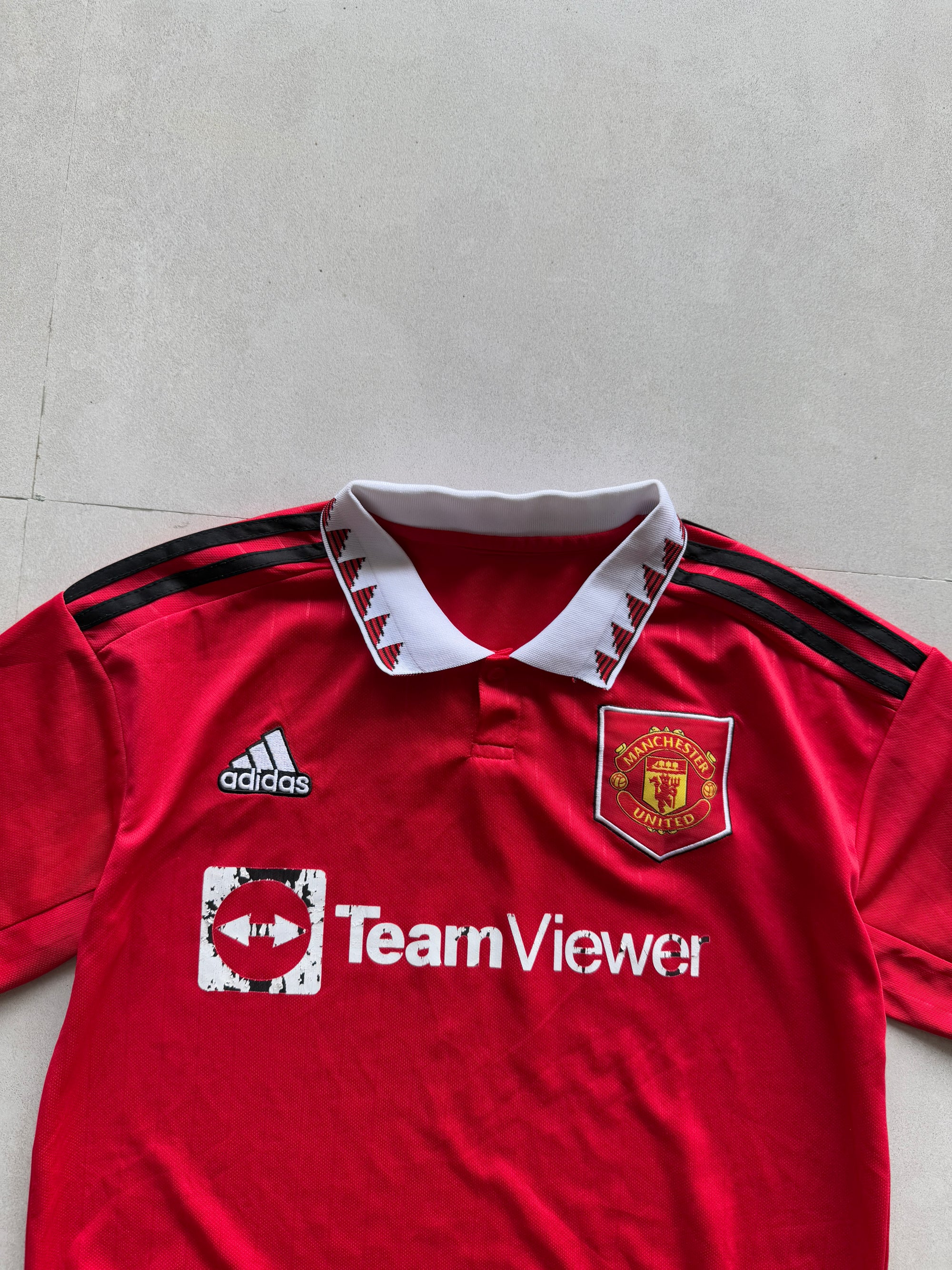 2022 ADIDAS MANCHESTER UNITED JERSEY- M