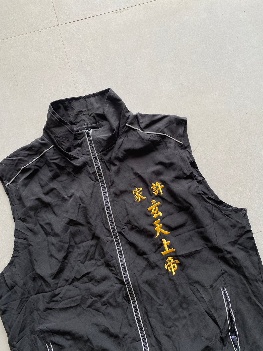 SLEEVELESS JACKET - XL