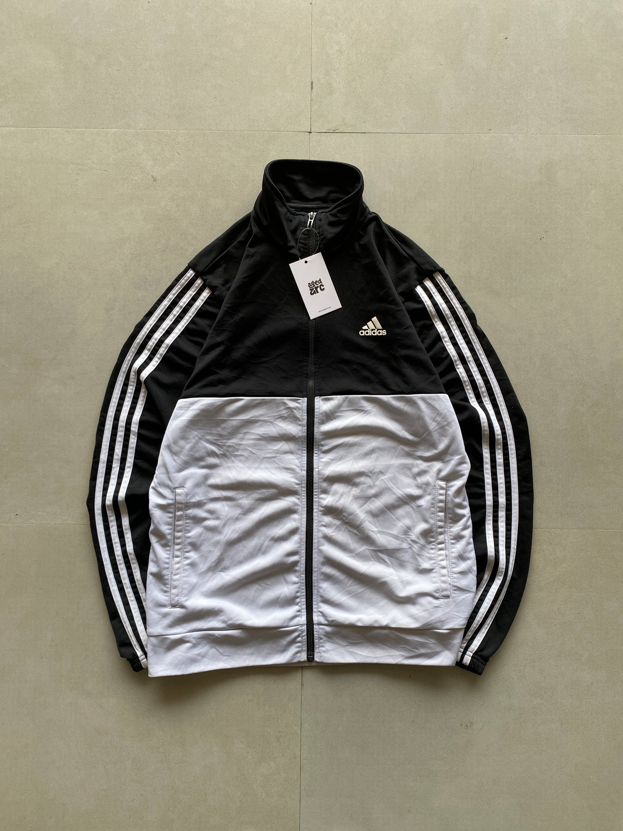 ADIDAS STRIPED JACKET - M