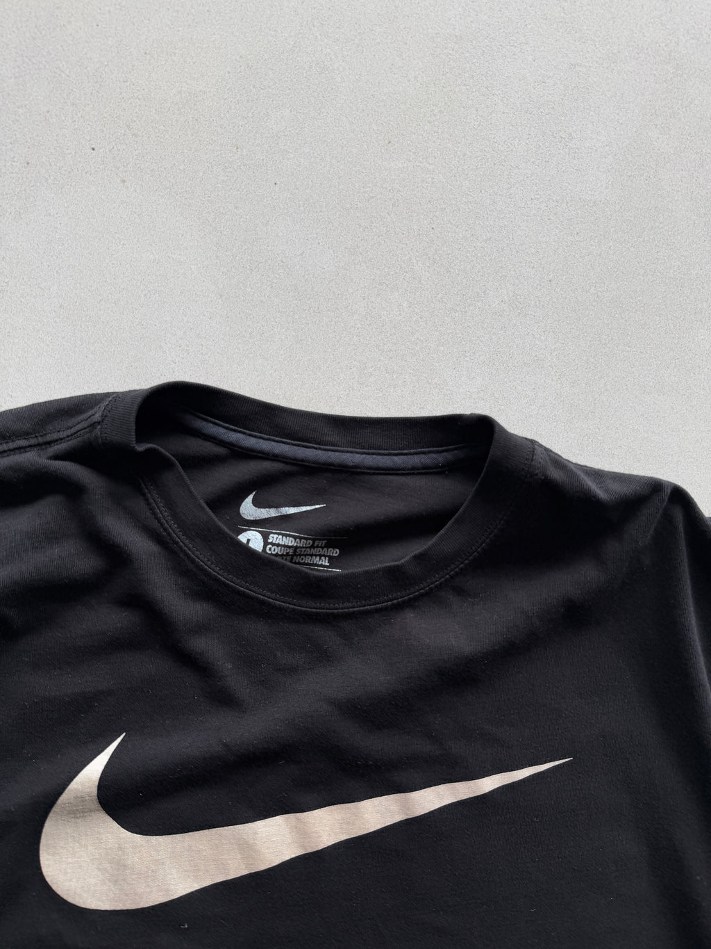 NIKE BLACK FOOTBALL TEE - M