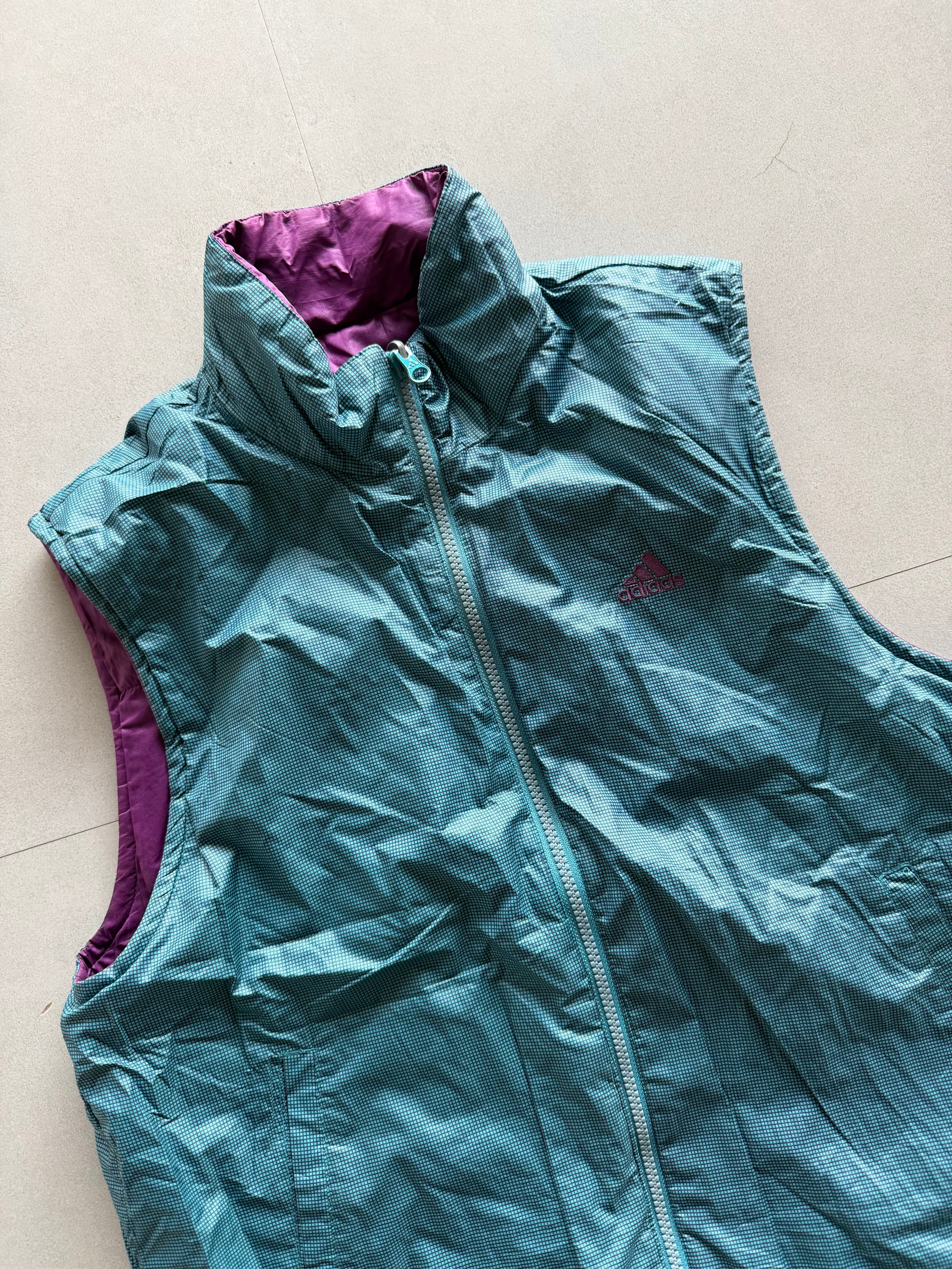 REVERSIBLE SLEEVLES VEST - S
