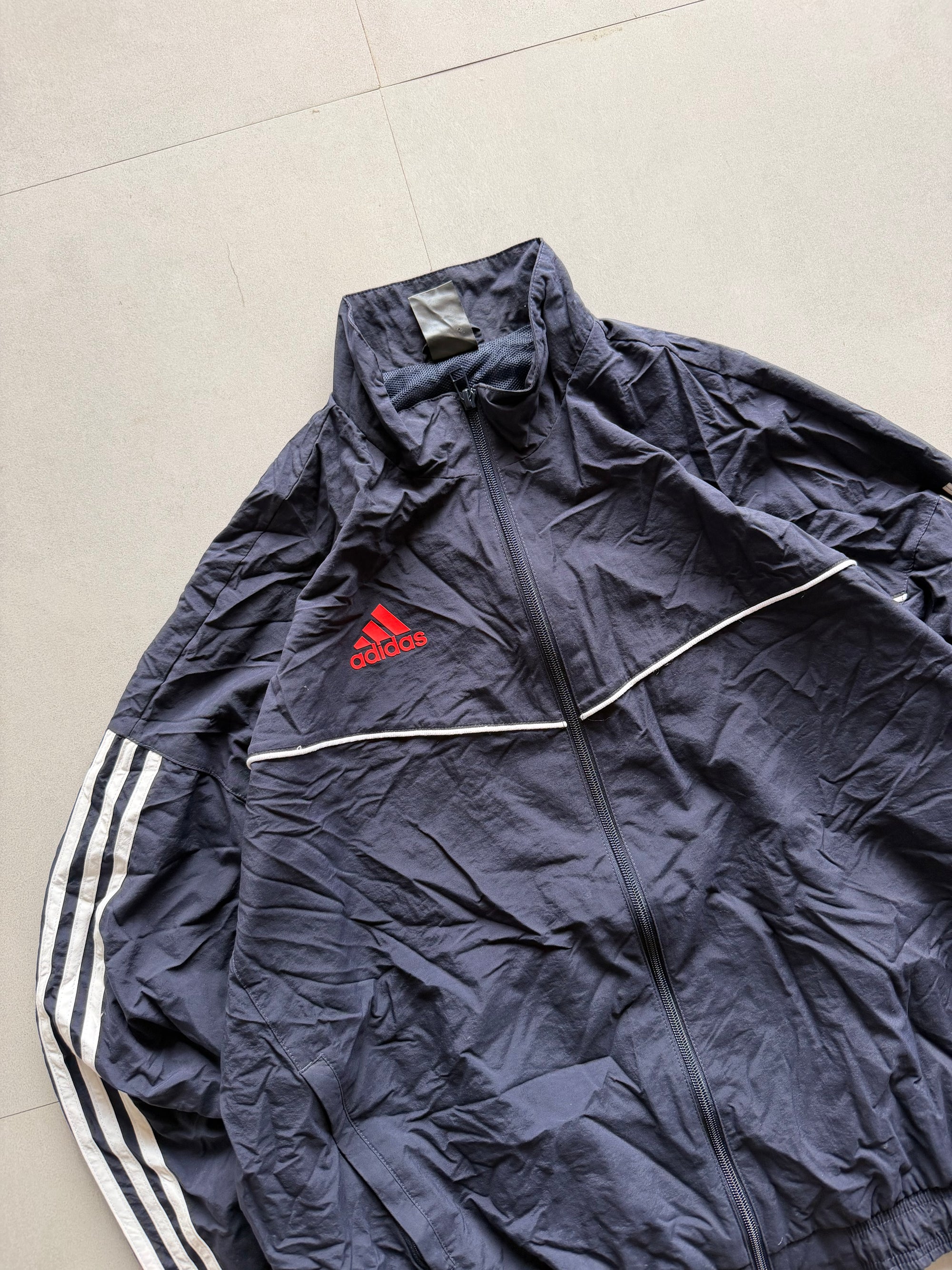 ADIDAS STRIPED JACKET - XL