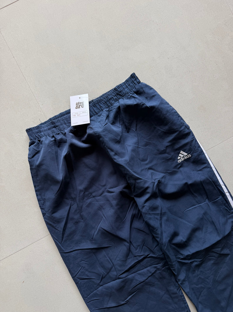 ADIDAS STRIPED TRACK PANT90 - M