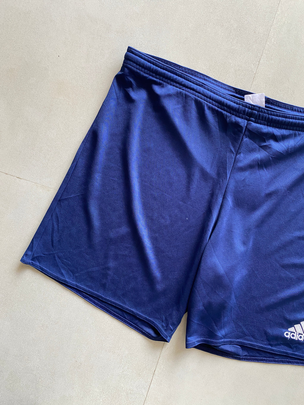 ADIDAS BASIC SHORTS - L