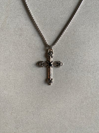 GOTHIC CROSS PENDANT CHAIN