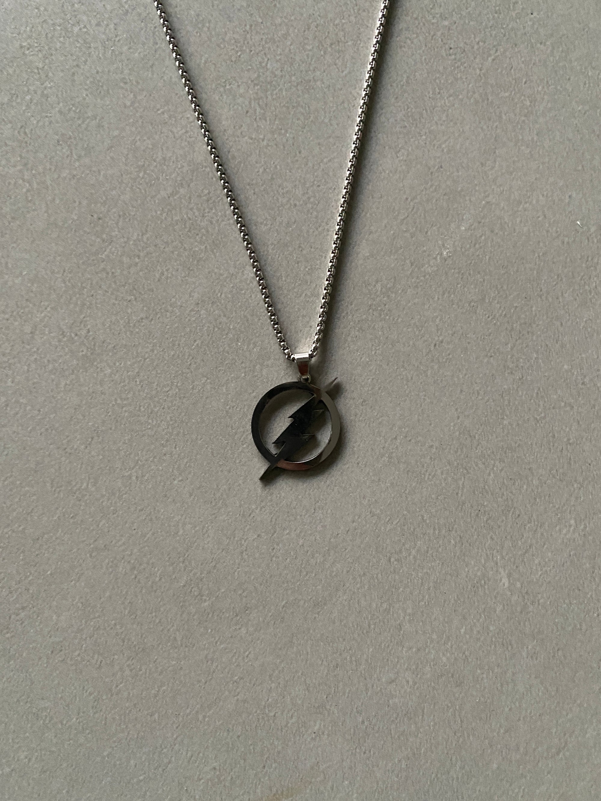 LGHTNING BOLT PENDANT CHAIN