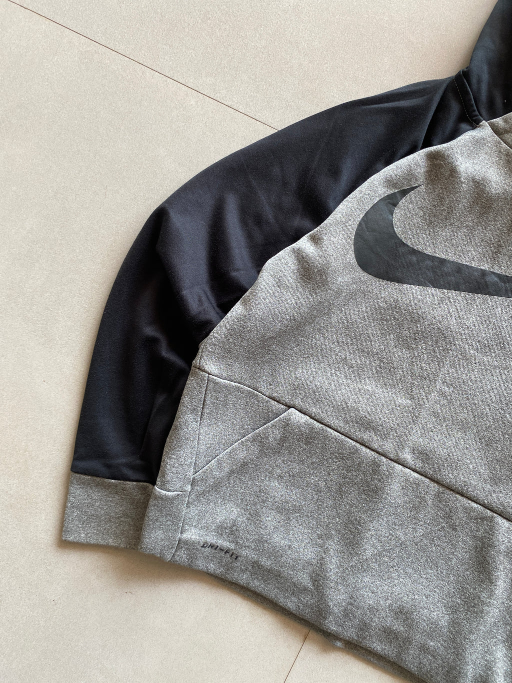 NIKE BIG LOGO HOODIE - YM